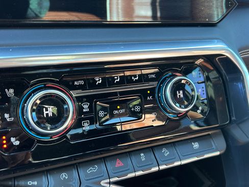 Used 2023 GMC Sierra 1500 Denali Ultimate image 17