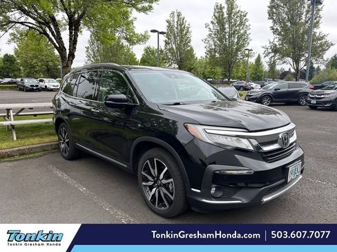Used 2019 Honda Pilot Touring image 1