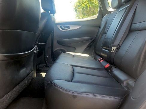 Used 2020 Nissan Rogue Sport SL FWD image 14