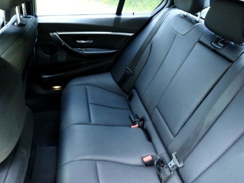 Used 2017 BMW 330i Sedan image 15