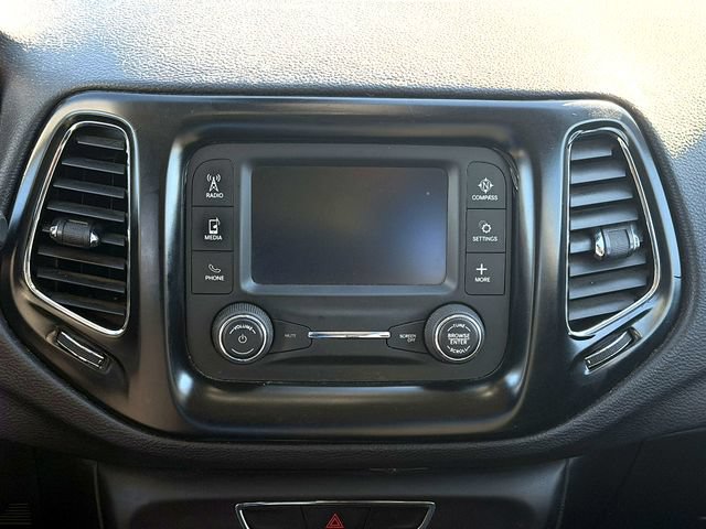 Used 2018 Jeep Compass Sport FWD image 14
