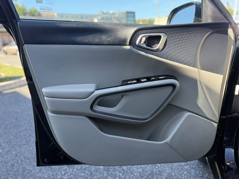 Used 2022 Kia Soul S image 13