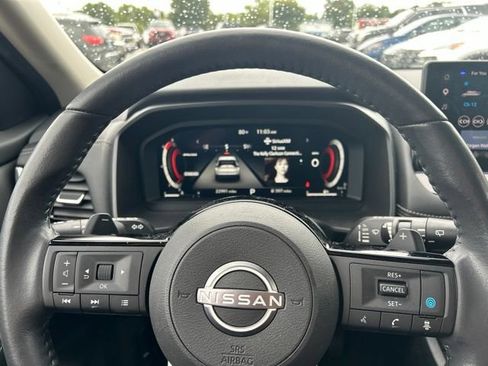Used 2024 Nissan Rogue SL w/ SL Premium Package FWD image 26