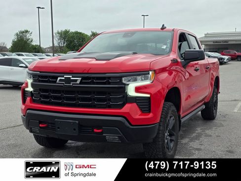 Used 2024 Chevrolet Silverado 1500 LT Trail Boss w/ Convenience Package II AWD/4WD image 3