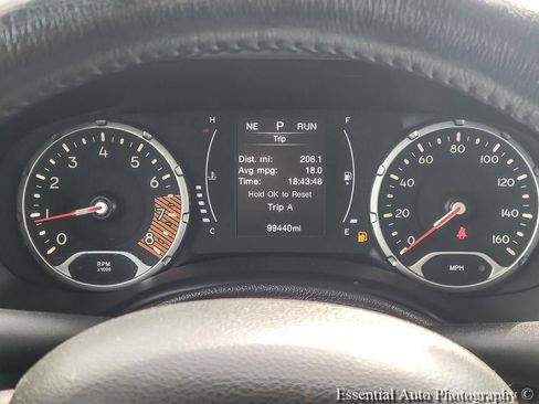 Used 2020 Jeep Renegade Altitude FWD image 12