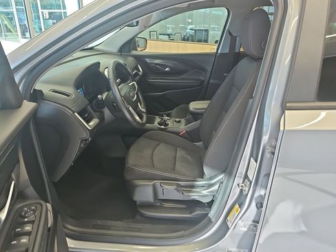 Used 2024 GMC Terrain SLE image 10