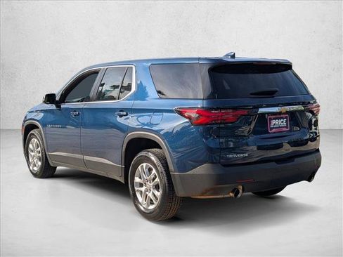 Used 2023 Chevrolet Traverse LS FWD image 8