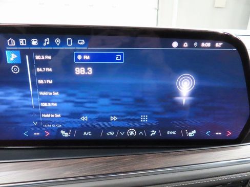 Used 2025 Chevrolet Suburban Z71 w/ Z71 Off-Road Package image 24