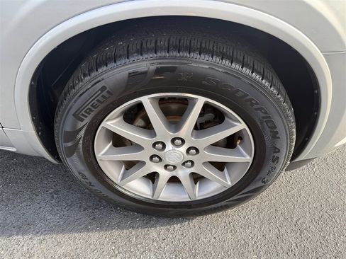 Used 2014 Buick Enclave Leather image 8