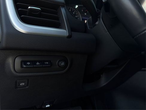 Used 2022 GMC Terrain SLT w/ Infotainment Package II AWD/4WD image 20
