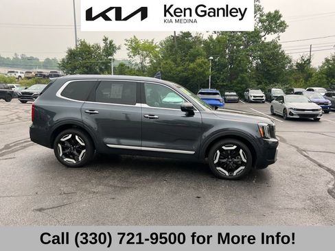 Certified 2024 Kia Telluride S w/ S Sunroof Package AWD/4WD image 8