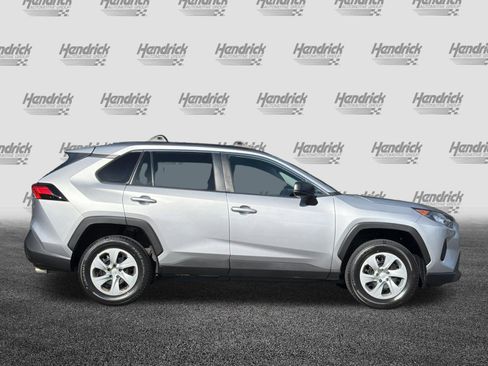 Used 2019 Toyota RAV4 LE w/ Carpet Mat Package FWD image 3