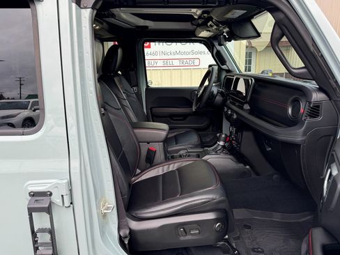 Used 2024 Jeep Wrangler Unlimited Rubicon image 42