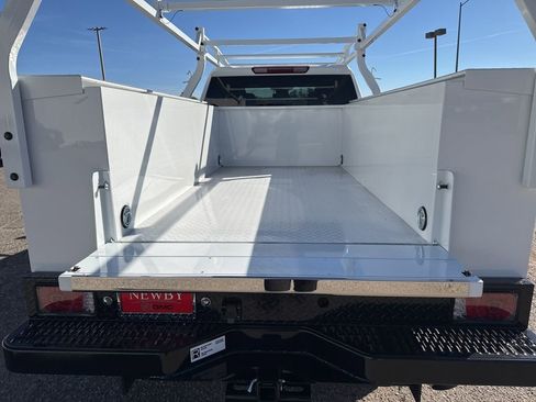 New 2026 GMC Sierra 2500 Pro w/ Convenience Package image 23