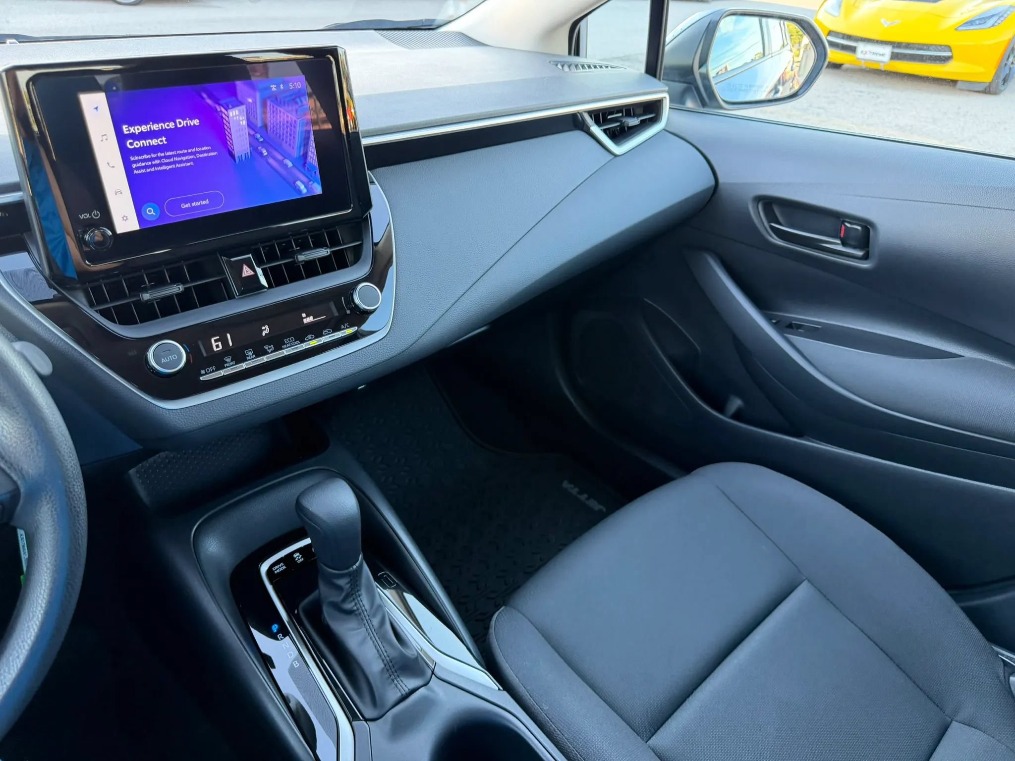 Used 2025 Toyota Corolla LE FWD image 35