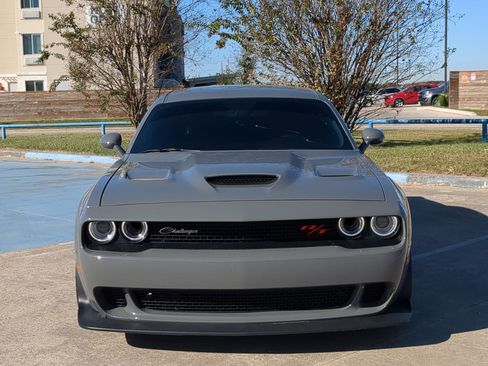 Used 2023 Dodge Challenger R/T Scat Pack image 9