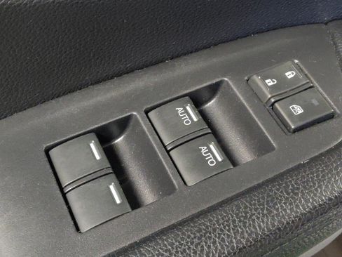 Used 2018 Honda Pilot EX image 27