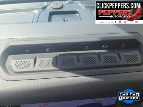 Used 2025 Ford Bronco Badlands image 24