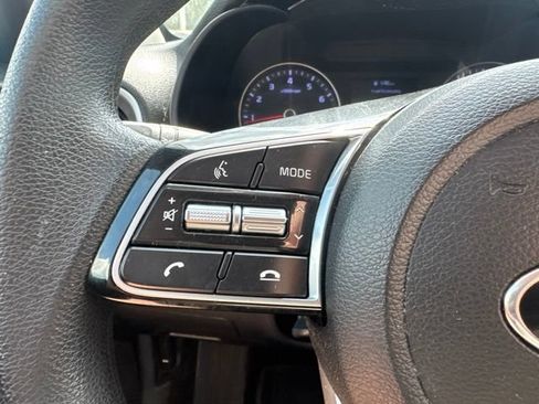 Used 2019 Kia Forte LXS FWD image 22