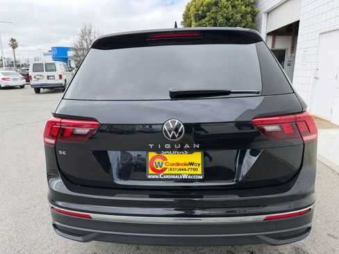 Used 2022 Volkswagen Tiguan SE FWD image 5