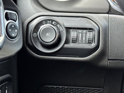 Used 2021 Jeep Wrangler Unlimited Sport image 31