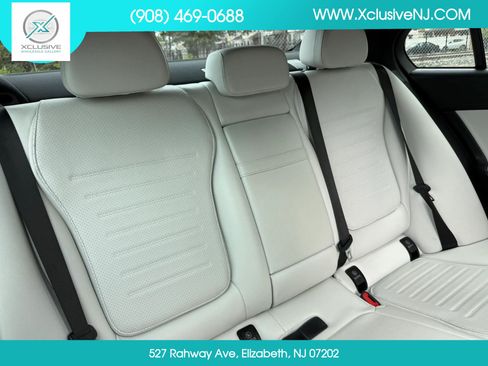 Used 2022 Mercedes-Benz C 300 4MATIC Sedan image 29