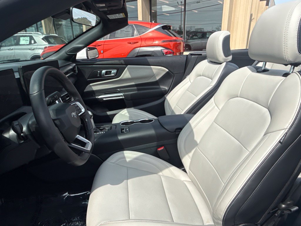 Used 2026 Ford Mustang Premium RWD image 20