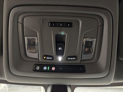 Used 2019 Chevrolet Silverado 1500 LT Trail Boss AWD/4WD image 24