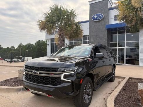 Used 2022 Chevrolet Suburban Z71 AWD/4WD image 3