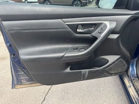 Used 2017 Nissan Altima 2.5 SR image 8