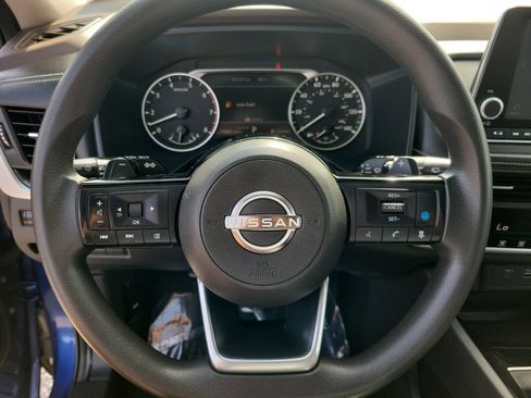 Used 2023 Nissan Rogue SV FWD image 18