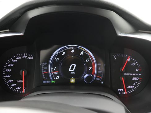 Used 2019 Chevrolet Corvette Stingray Coupe w/ Carbon Flash Badge Package RWD image 9