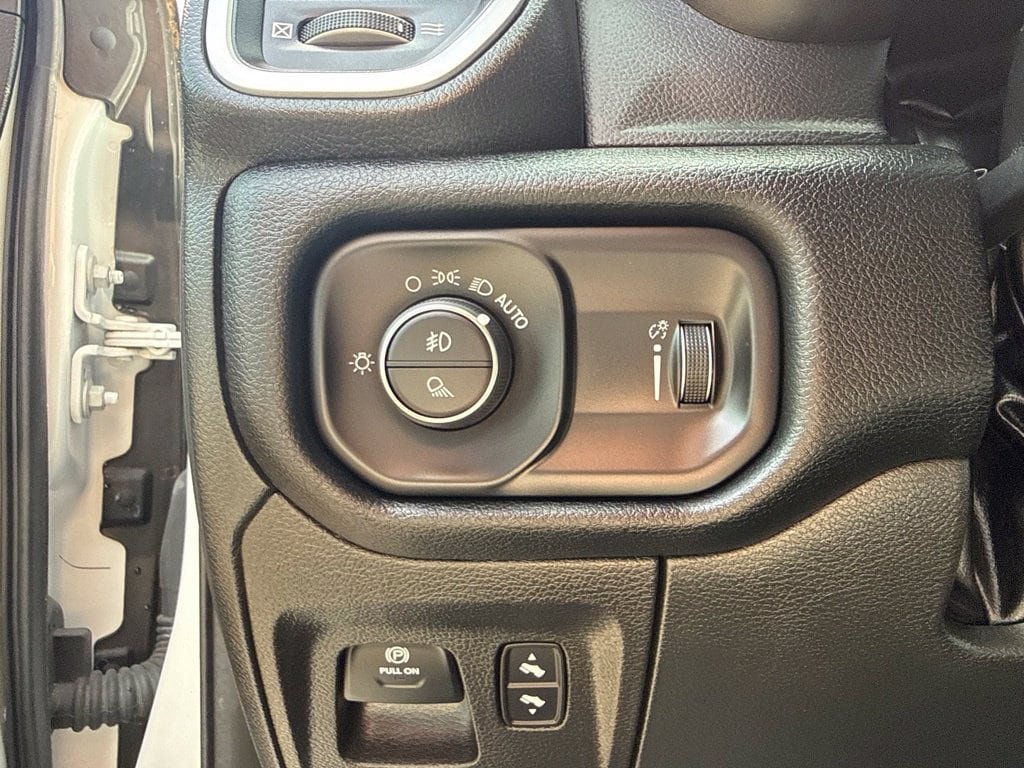 Used 2022 RAM 1500 Big Horn AWD/4WD image 25