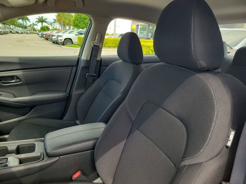 Used 2025 Nissan Sentra S FWD image 15