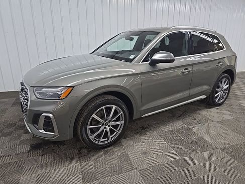 Used 2023 Audi SQ5 Premium Plus w/ Premium Plus Package image 6