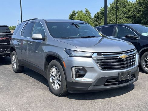 Certified 2023 Chevrolet Traverse LT AWD/4WD image 2