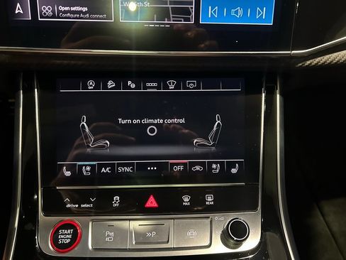 Used 2025 Audi RS Q8 performance AWD/4WD image 23