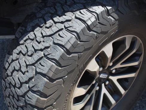 Used 2020 Ford F150 Raptor w/ Equipment Group 802A Luxury AWD/4WD image 12