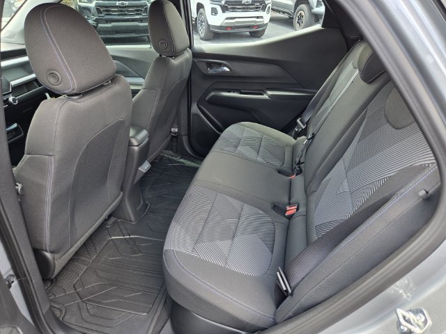 New 2027 Chevrolet Bolt LT w/ Comfort Package FWD image 7