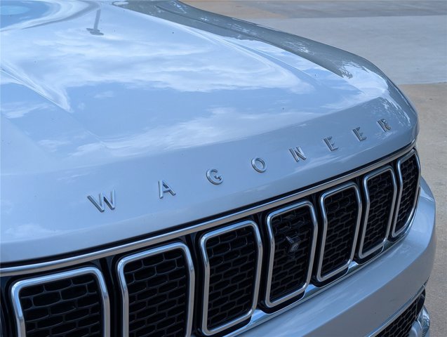 Used 2024 Jeep Wagoneer 4WD w/ Convenience Group I image 4