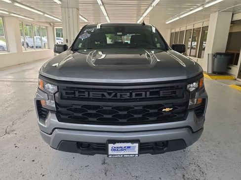 Used 2023 Chevrolet Silverado 1500 Custom AWD/4WD image 8