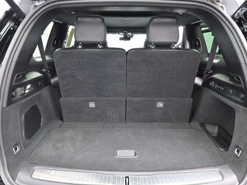 Used 2023 Jeep Grand Cherokee L Overland w/ Luxury Tech Group IV AWD/4WD image 9