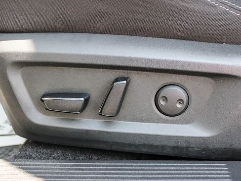 Used 2023 Nissan Rogue SV FWD image 20