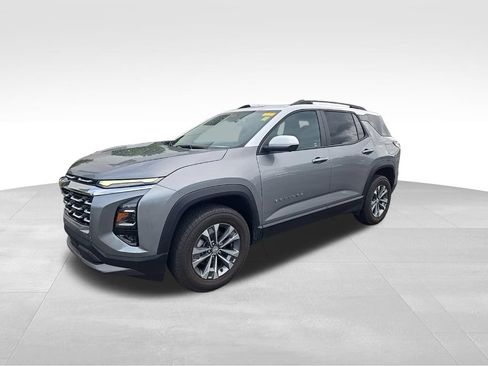 Used 2025 Chevrolet Equinox LT w/ Convenience Package II FWD image 1