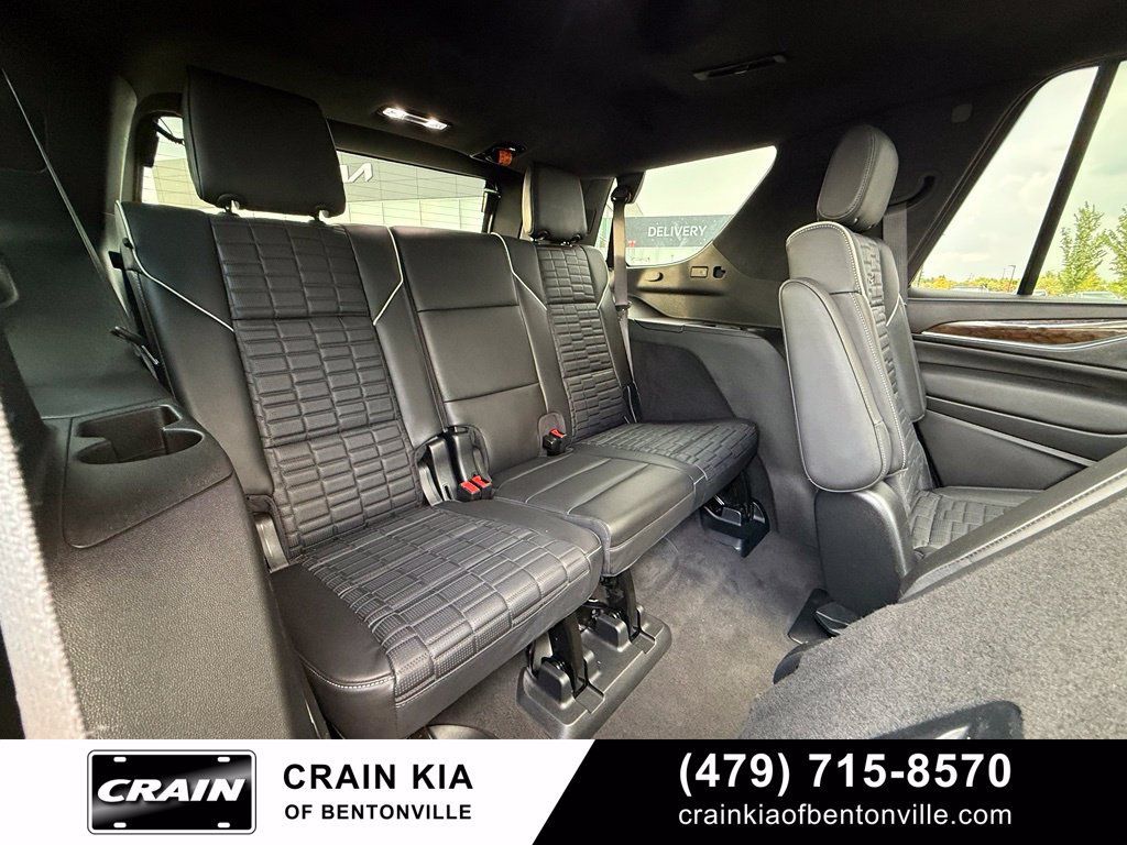 Used 2023 Cadillac Escalade Premium Luxury Platinum w/ LPO, Floor Liner Package AWD/4WD image 31