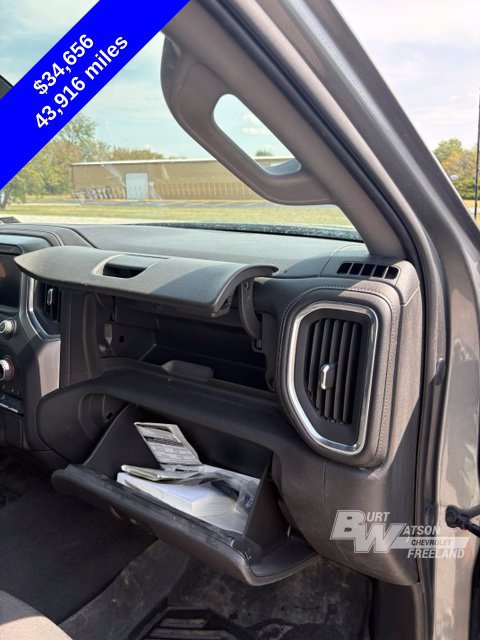 Used 2022 Chevrolet Silverado 1500 RST AWD/4WD image 37