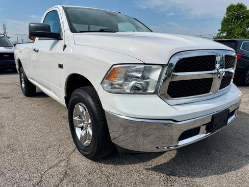 Used 2017 RAM 1500 Classic SLT AWD/4WD image 7