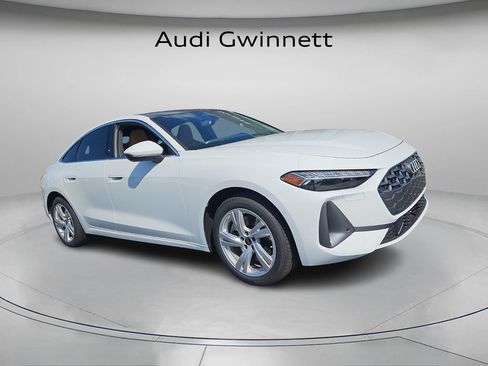 Used 2025 Audi A5 2.0T Premium Plus w/ Premium Plus AWD/4WD image 3
