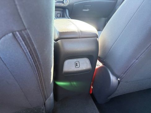 Used 2025 Nissan Sentra SV FWD image 21