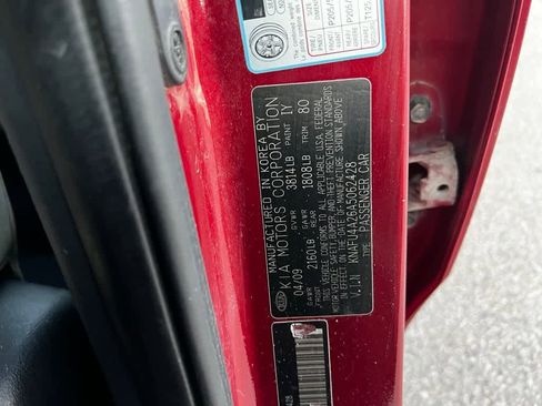 Used 2010 Kia Forte EX image 19